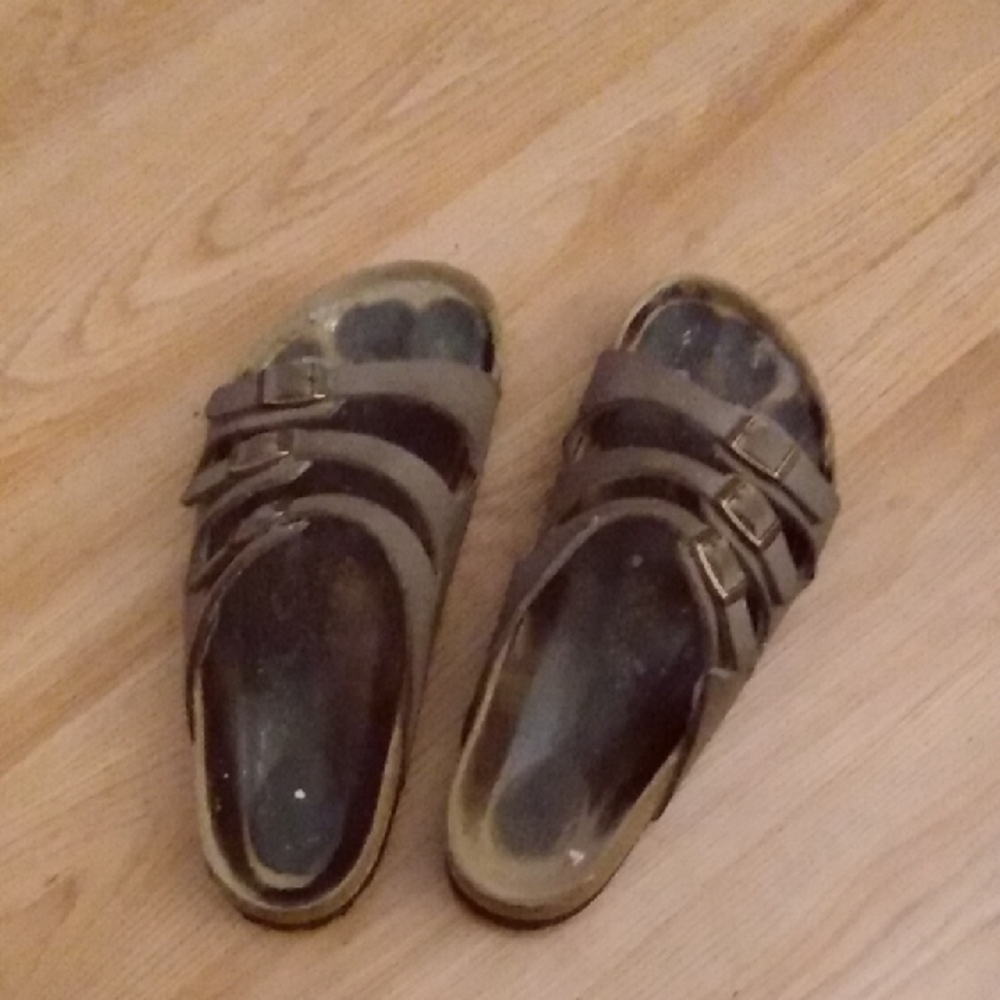 Birkenstock Tan and Black Sandals